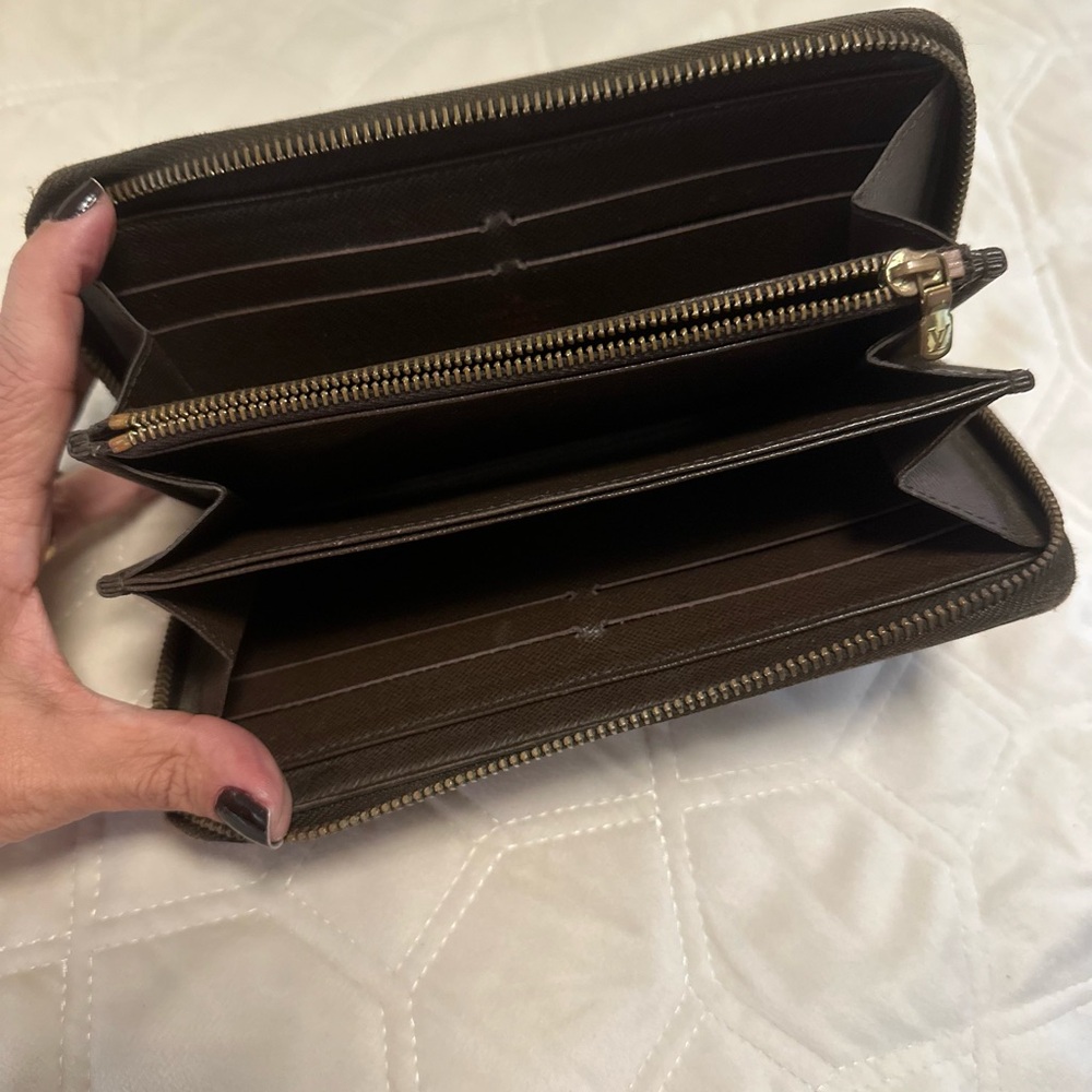 Louis Vuitton Brown Leather Wallet - Picture 3 of 13